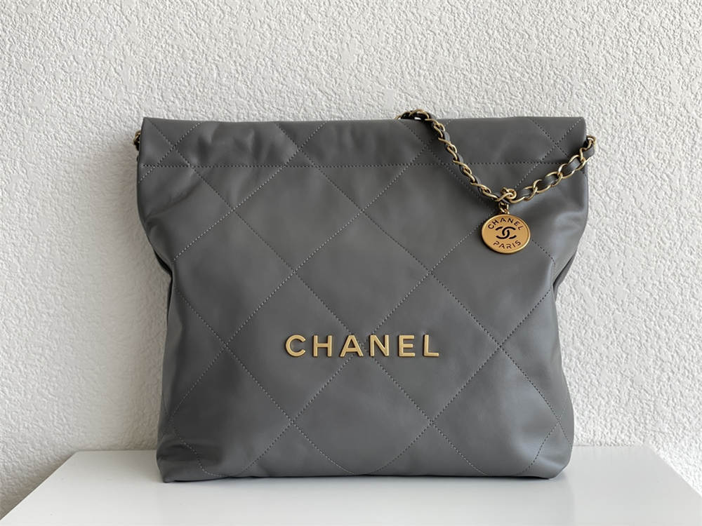 Chanel 22 bag 35cm small 2025 new 